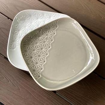 W1962出口韓國灰色陶瓷簡約精致浮雕裝飾韓式四角餐盤/小菜碟家用