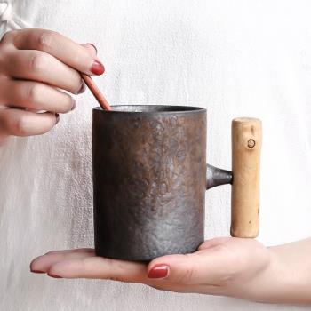 創意復古木柄馬克杯帶勺家用陶瓷茶杯子手工粗陶辦公室咖啡杯日式