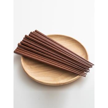 日式鐵木筷子深色紅筷子無漆無蠟原木尖頭筷家用防滑5雙10雙套裝