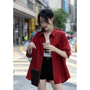 覓定復古紅色襯衫女夏季新款防曬長袖襯衣外套設計感小眾法式上衣