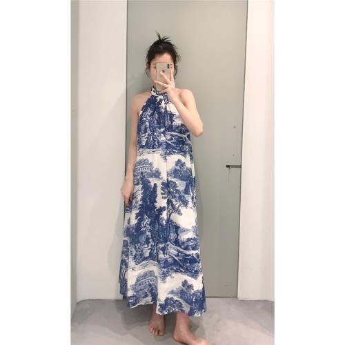 三亞旅游穿搭拍照法式沙灘裙女海邊度假超仙氣質掛脖長款連衣裙夏