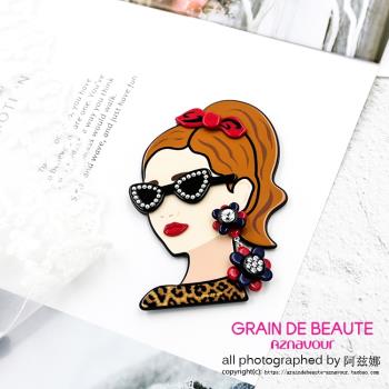 韓國進口GRAIN de BEAUTE時髦小姐姐墨鏡手機貼紙配件