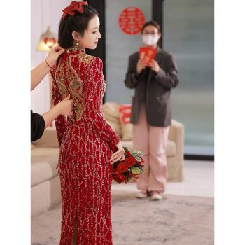 高級感旗袍敬酒服新娘中式酒紅色長袖訂婚禮服連衣裙2024新款大氣