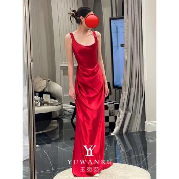 敬酒服新娘婚紗2023新款酒紅色法式吊帶高階大氣輕奢訂婚禮服裙女