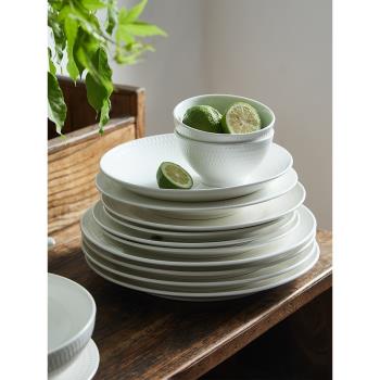 白色碗碟家用餐具套裝碗盤北歐風浮雕西餐餐盤高級感盤子菜盤平盤