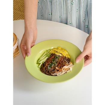 穆尼 ins高級感綠色草帽盤水果盤意面西餐盤家用深盤陶瓷餐盤盤子