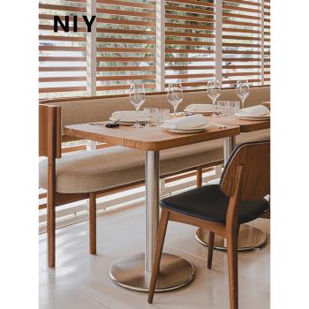 NIY實木餐桌北歐簡約現代圓桌咖啡廳奶茶店小圓桌復古餐飲店桌子