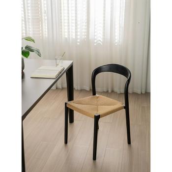 北歐餐椅復古休閑椅全實木家用小戶型設計師繩編椅子靠背簡約凳子