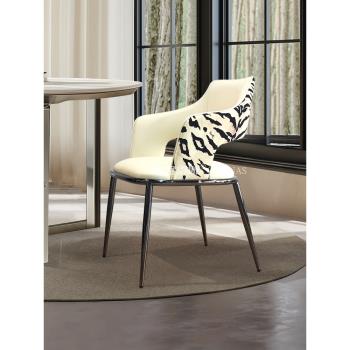 意式餐椅家用設計感豹紋餐椅復古高級感島臺餐椅極簡梳妝化妝椅子