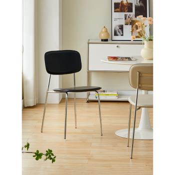 現代簡約家用餐椅北歐靠背馬鞍皮椅子網紅輕奢可疊放化妝椅書桌椅