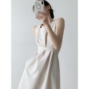YAHI米白色法式無袖連衣裙女夏季新款綁帶方領收腰顯瘦a字長裙子
