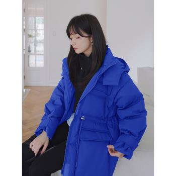 寶石藍色羽絨服女2022年新款韓系時尚冬季歐貨爆款收腰面包服外套