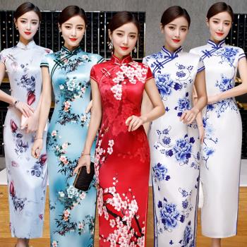 青花瓷旗袍改良版真絲連衣裙中長款夏季年輕款少女走秀演出中國風