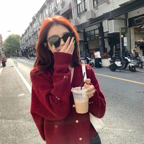 2025年早春新款女新年衣服重工針織開衫外套寬松外穿圣誕紅色毛衣