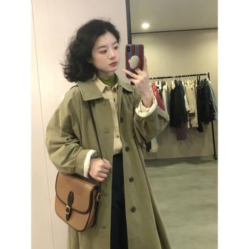 女款法式復古綠色春秋季風衣外套