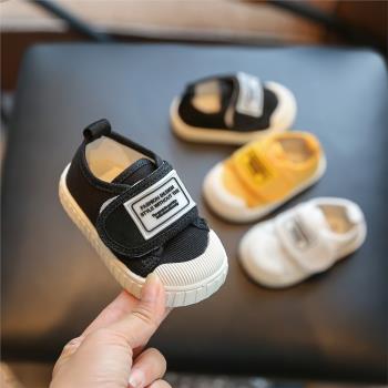 防滑軟底1一2歲女寶寶幼兒帆布鞋