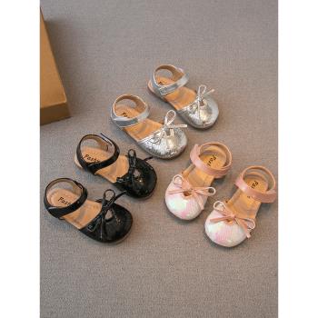 女童包頭涼鞋2023夏季新款兒童鞋子小女孩公主鞋軟底寶寶鞋演出鞋