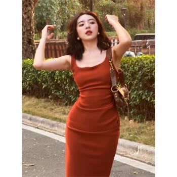 輕熟女茶歇包臀露背鹽系連衣裙