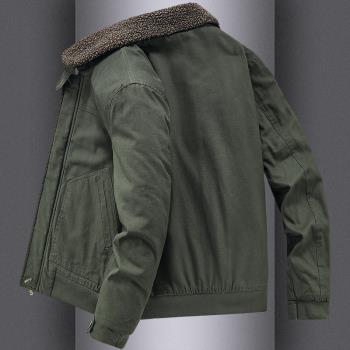 外套男冬季新款青年工裝大碼寬松上衣服男保暖羊羔絨飛行員潮夾克