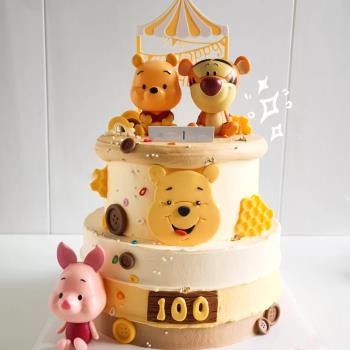 網紅小豬維尼熊蛋糕裝飾擺件兒童可愛卡通生日烘焙派對裝扮插件