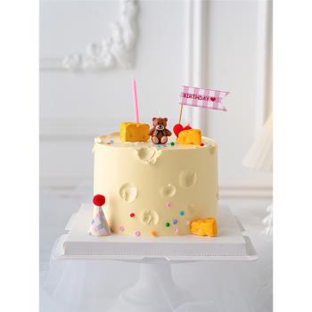 網紅芝士奶酪蛋糕裝飾品小熊蠟燭擺件卡通可愛生日甜品臺插牌插件