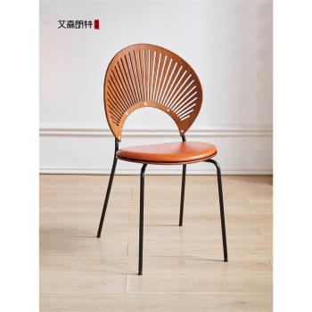 艾森朗特北歐餐椅家用設計師實木貝殼椅簡約現代餐廳化妝靠背椅子