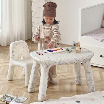 北歐環保塑料兒童椅 ins網紅幼兒園寶寶桌椅設計師靠背戶外小板凳