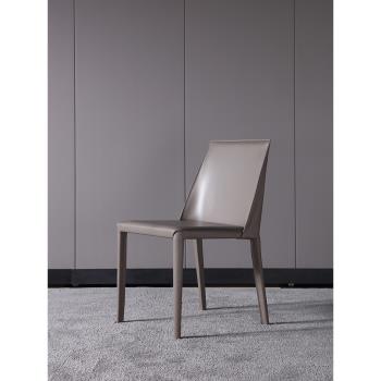 歐舒涵北歐設計師餐椅現代簡約家用意式酒店創意椅子馬鞍皮餐椅