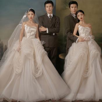 影樓拍照主題服裝新款情侶寫真攝影禮服韓版室內高定拖尾白紗婚紗
