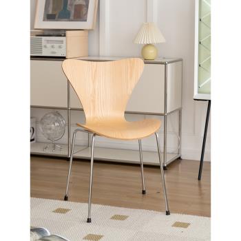 北歐復古螞蟻椅網紅設計師餐椅antchair創意鐵藝椅子家用實木椅