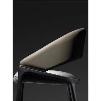 意式極簡高端實木真皮餐椅頭層牛皮北歐創意高級布藝椅子設計師款