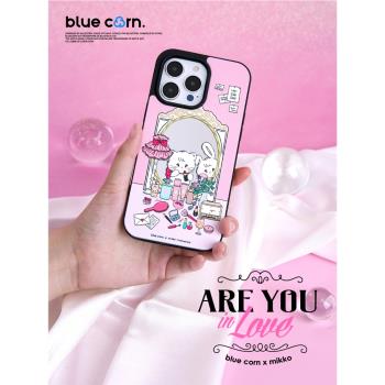 【bluecorn】聯名MIKKO慕斯貓咪的美妝鏡適用蘋果iPhone 15 14 Pro Max 13 Magsafe鏡面磁吸藍色苞米手機殼