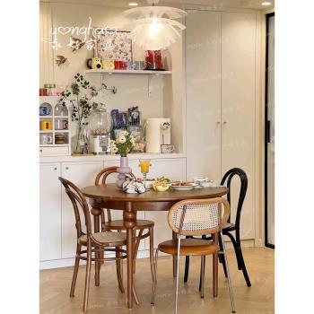 復古北歐實木餐桌家具簡約家用小戶型圓桌設計師款法式輕奢咖啡桌