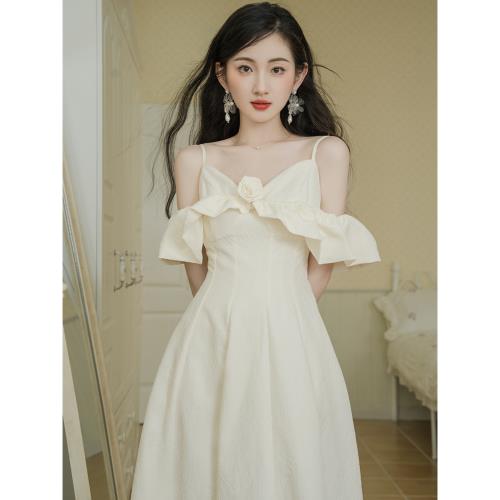 法式領證小白裙奶系穿搭夏天裙子女夏白色連衣裙女高級感氣質女裝