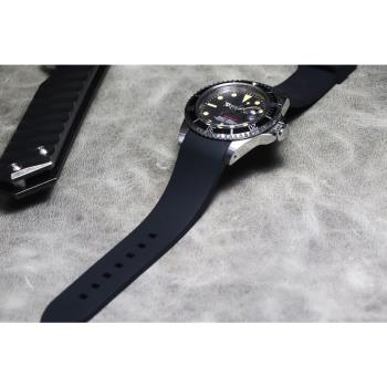 包頭弧形氟矽膠橡膠18mm19mm20mm21mm22mm海洋之星水鬼GT2表帶