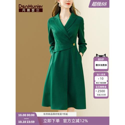 丹慕妮爾綠色法式小眾西裝連衣裙女春秋新款氣質收腰中長裙子
