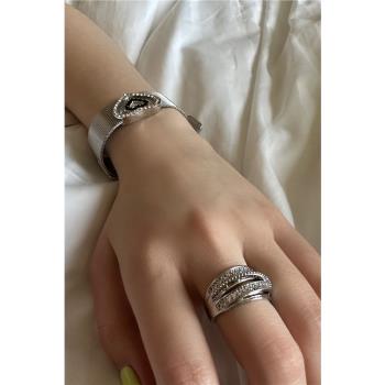 銀色精致多層歐美新款戒指鋯石