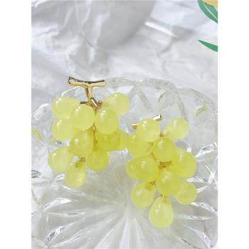 一對模擬葡萄可愛立體水果耳釘
