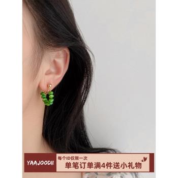 高階感森林綠色天然貝母設計感圓圈耳環無耳洞蚊香盤耳夾氣質耳飾
