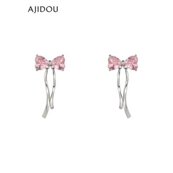 AJIDOU阿吉豆粉色甜美時尚蝴蝶結耳環時尚鋯石個性設計感耳飾