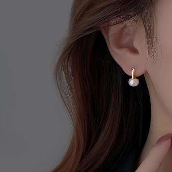 925純銀珍珠耳釘2023新款爆款輕奢小眾設計感耳環簡約耳飾養耳洞