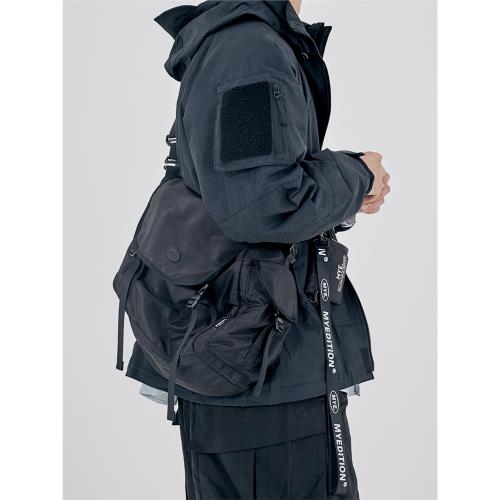 潮牌斜挎包機能背包多用途大容量單肩郵差包日系工裝書包斜挎包男