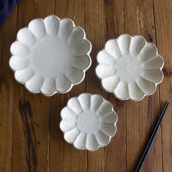 小兵制陶所日本原裝進口餐具美濃燒陶瓷菜盤日式家用復古花型盤子