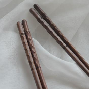 精致高端實木筷子日式尖頭家用高級胡桃木無漆無蠟原木質吃飯筷子