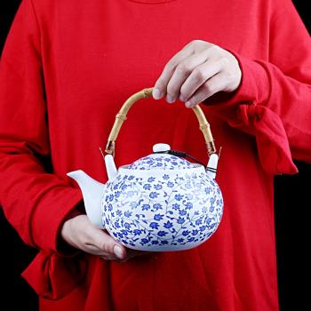 青花高白瓷茶壺陶瓷帶濾網大容量冷熱水壺提梁泡茶器餐廳家用單壺