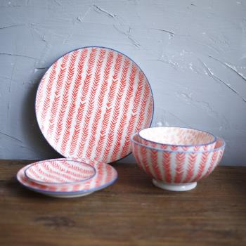 W1962出口歐洲陶瓷釉下彩紅色葉子裝飾手繪餐具套/盤子/碗