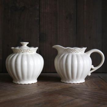 W1962出口歐洲奶油色陶瓷法式鏤空南瓜紋小奶壺/糖罐茶壺套裝配件