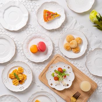 歐式浮雕金邊盤子家用陶瓷菜盤蛋糕擺盤甜品點心盤平盤首飾裝飾盤