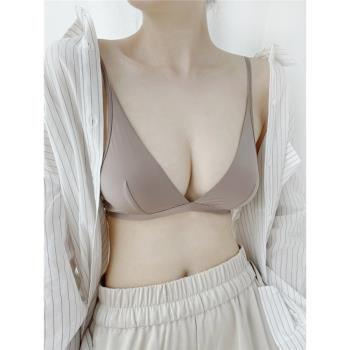 美背無鋼圈深V性感大胸顯小內衣