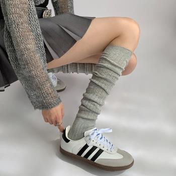 夜間教習室小腿襪女秋冬顯瘦灰色過膝襪子豎條紋中筒jk白色堆堆襪